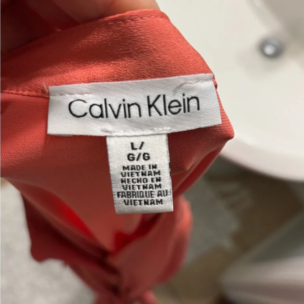 Calvin Klein Large - Picture 4 of 5